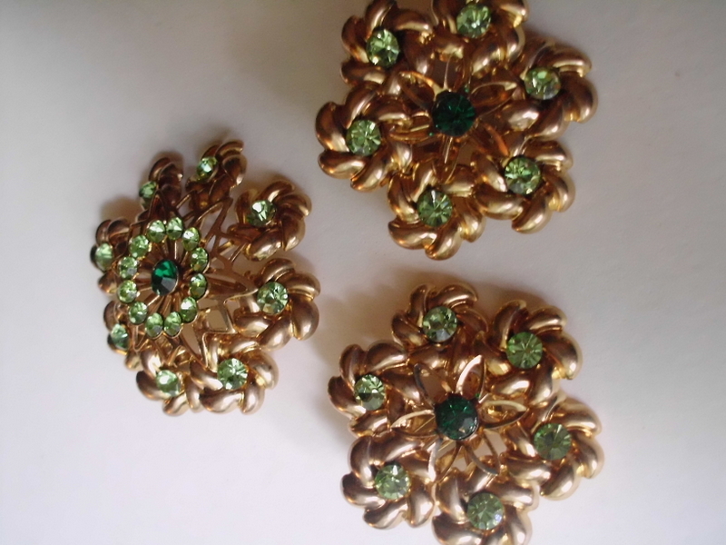 green rhinestone earrings and brooch set, vintage new old stock